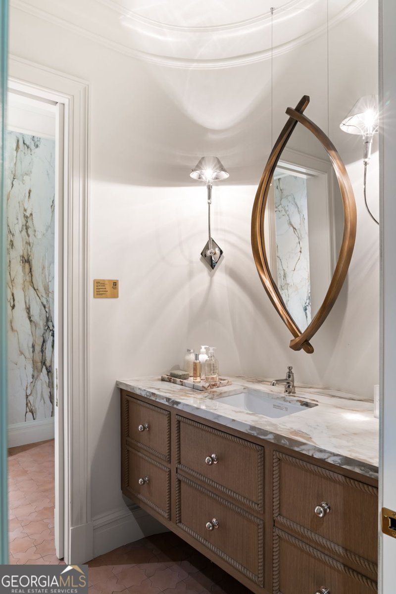 41 Blackland Road Atlanta - 85