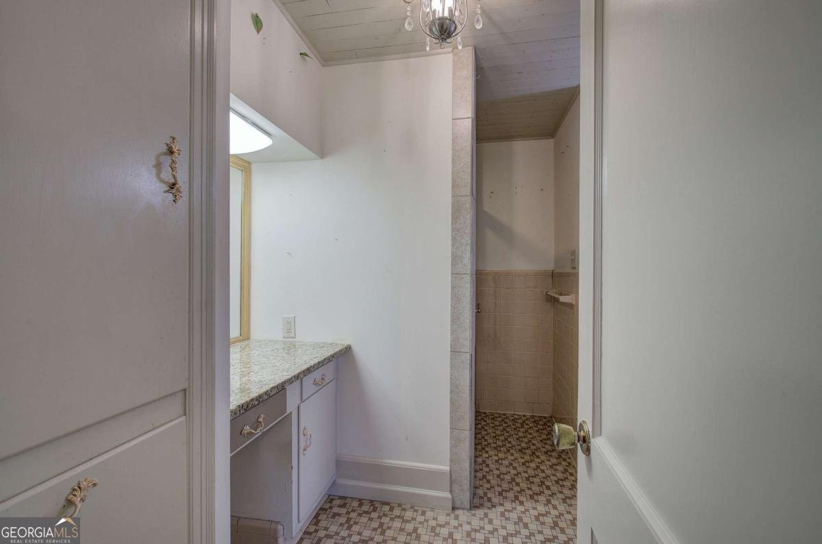 47 Arrowhead Drive Cartersville - 28