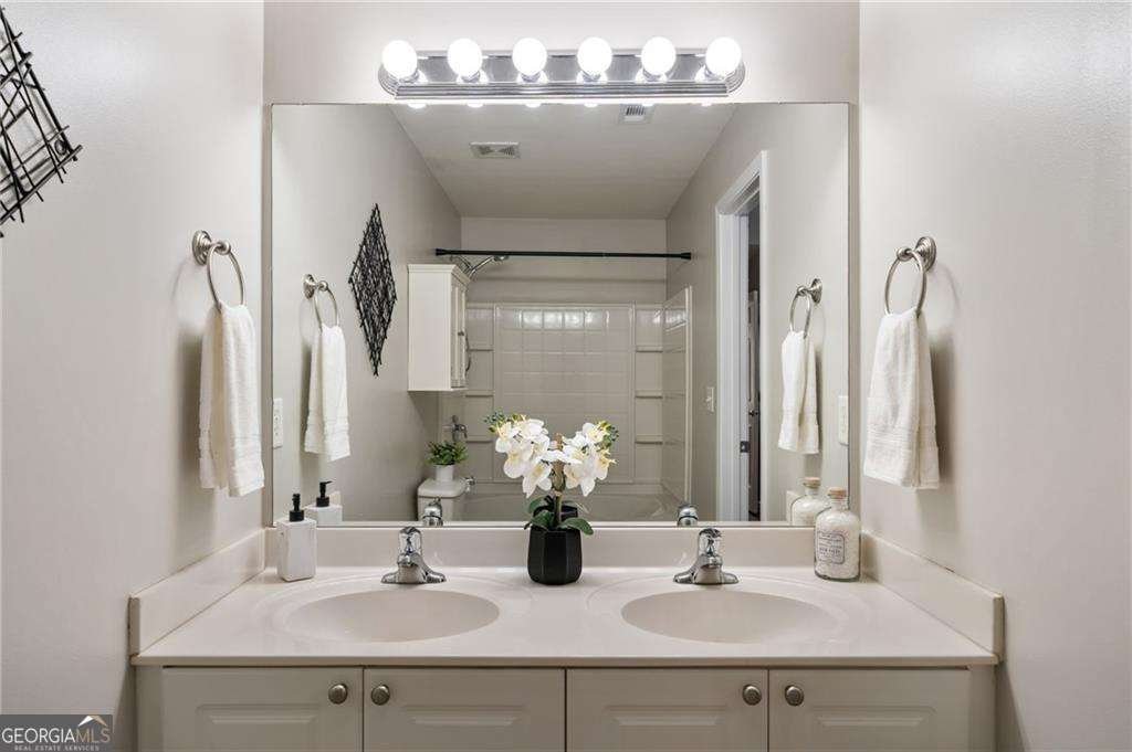 1096 Liberty Parkway Atlanta - 13