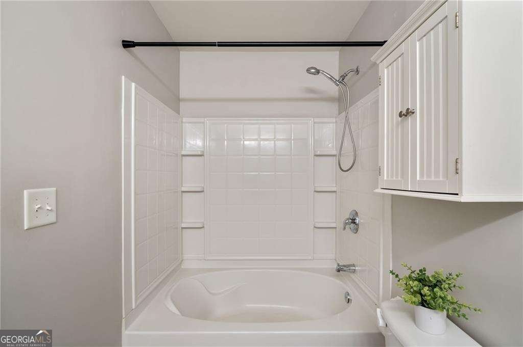 1096 Liberty Parkway Atlanta - 14