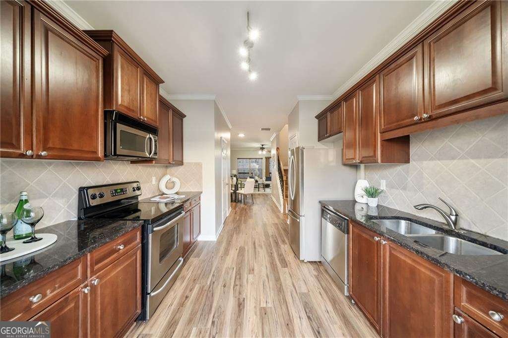 1096 Liberty Parkway Atlanta - 3