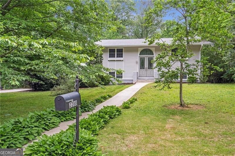 2288 Street Deville Atlanta - 1