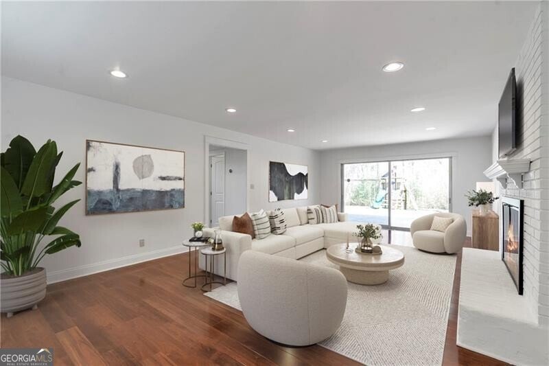 2288 Street Deville Atlanta - 3