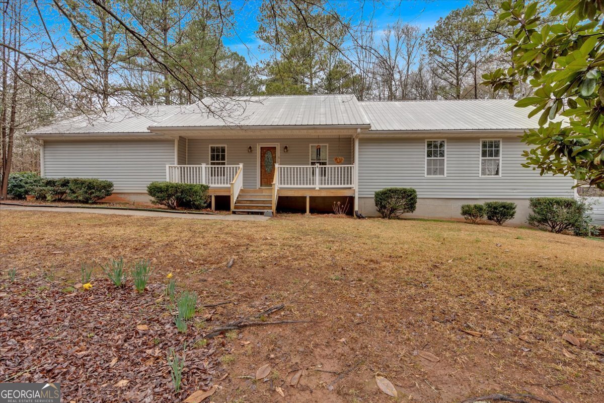 303 Fireside Trail Douglasville - 1