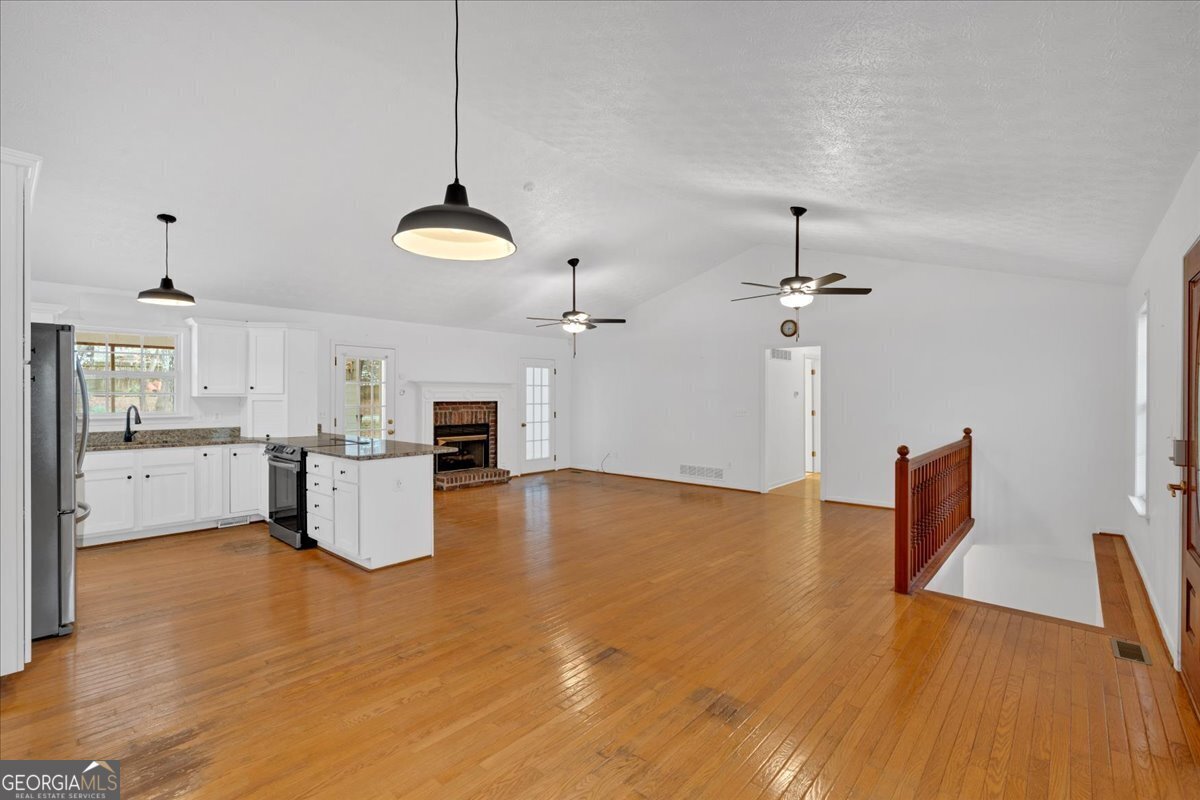 303 Fireside Trail Douglasville - 13