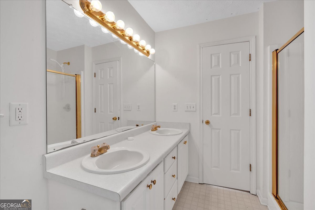 303 Fireside Trail Douglasville - 33