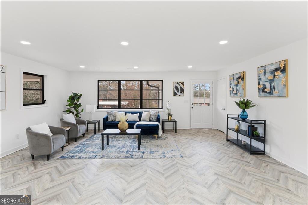 1066 Cleavemark Drive Clarkston - 7