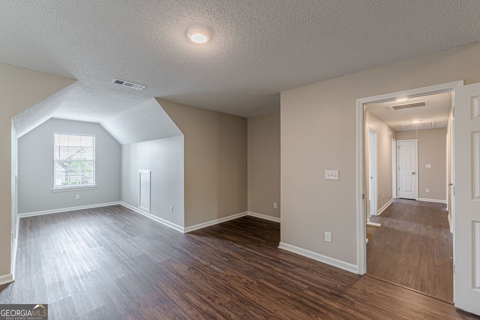 105 Kentwood Springs Drive Hampton - 52