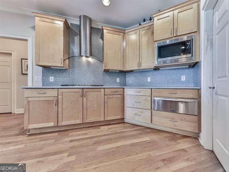 329 Lakebridge Crossing Canton - 10
