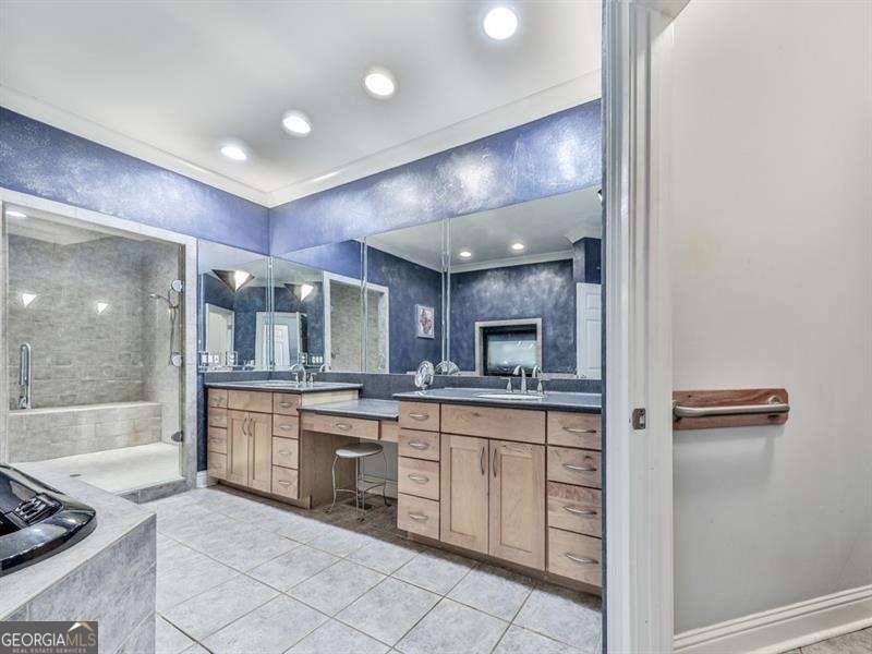 329 Lakebridge Crossing Canton - 22