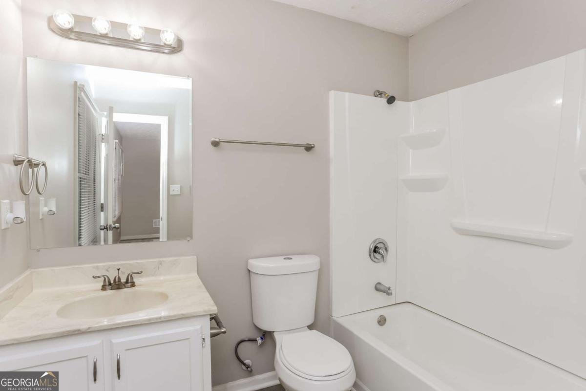4893 Autumn Circle Stone Mountain - 10