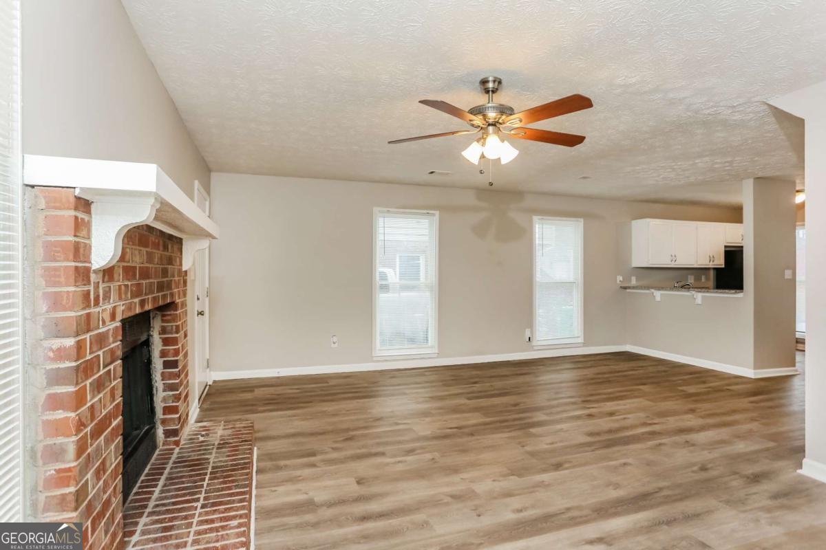 4893 Autumn Circle Stone Mountain - 17