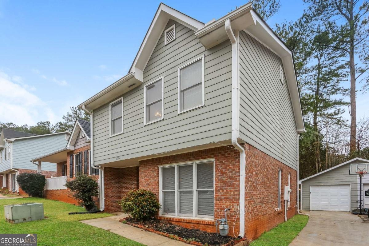 4893 Autumn Circle Stone Mountain - 2