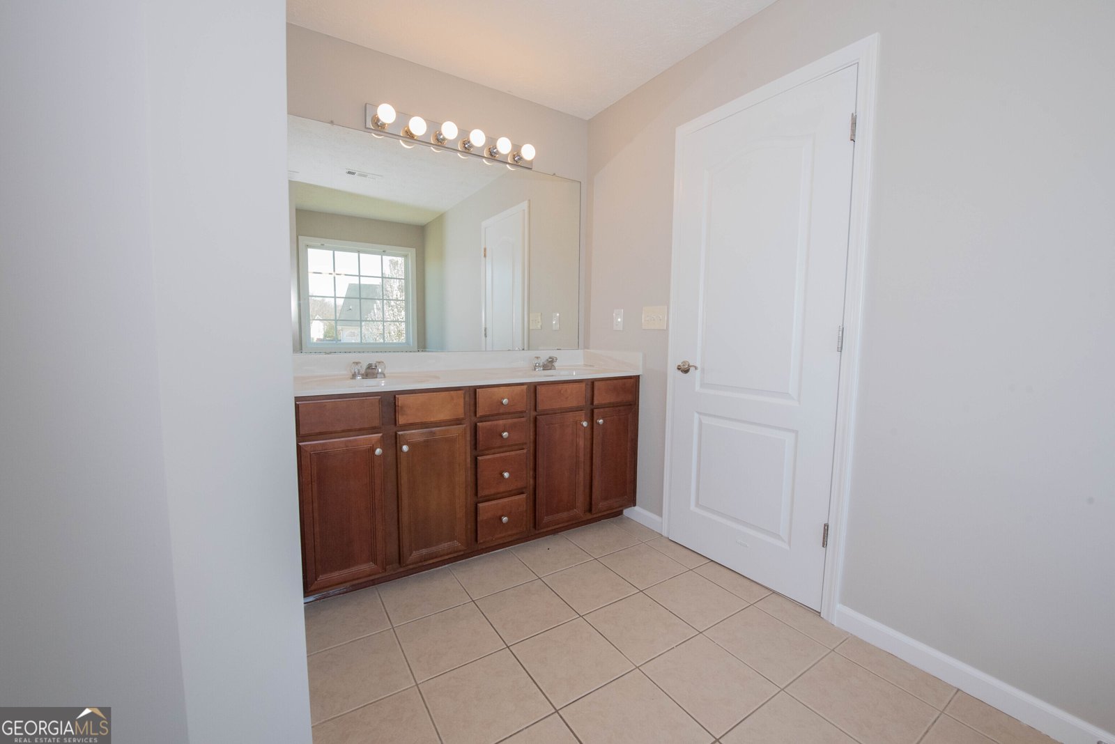 5120 Redcoat Lane McDonough - 54
