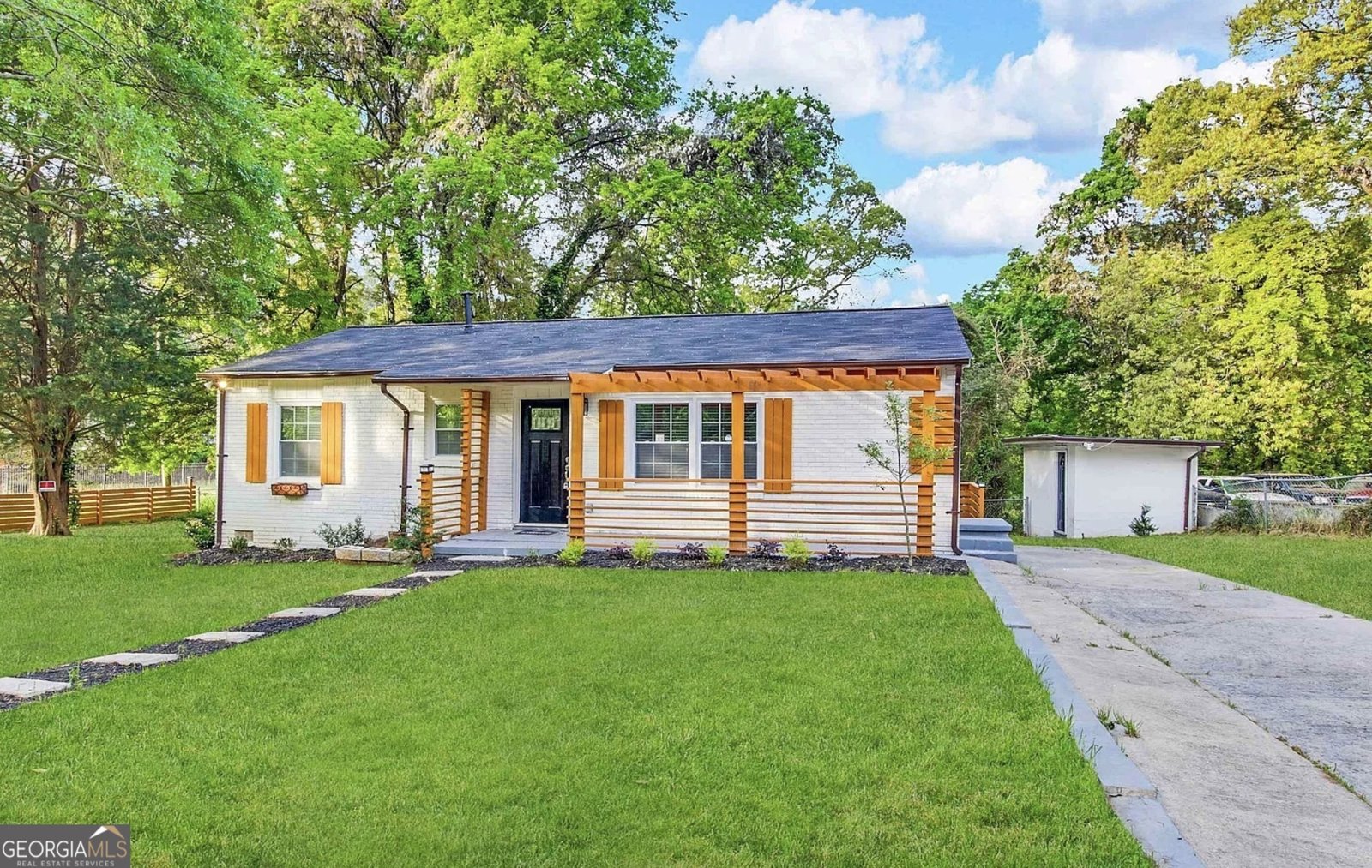230 Argus Circle Atlanta - 1