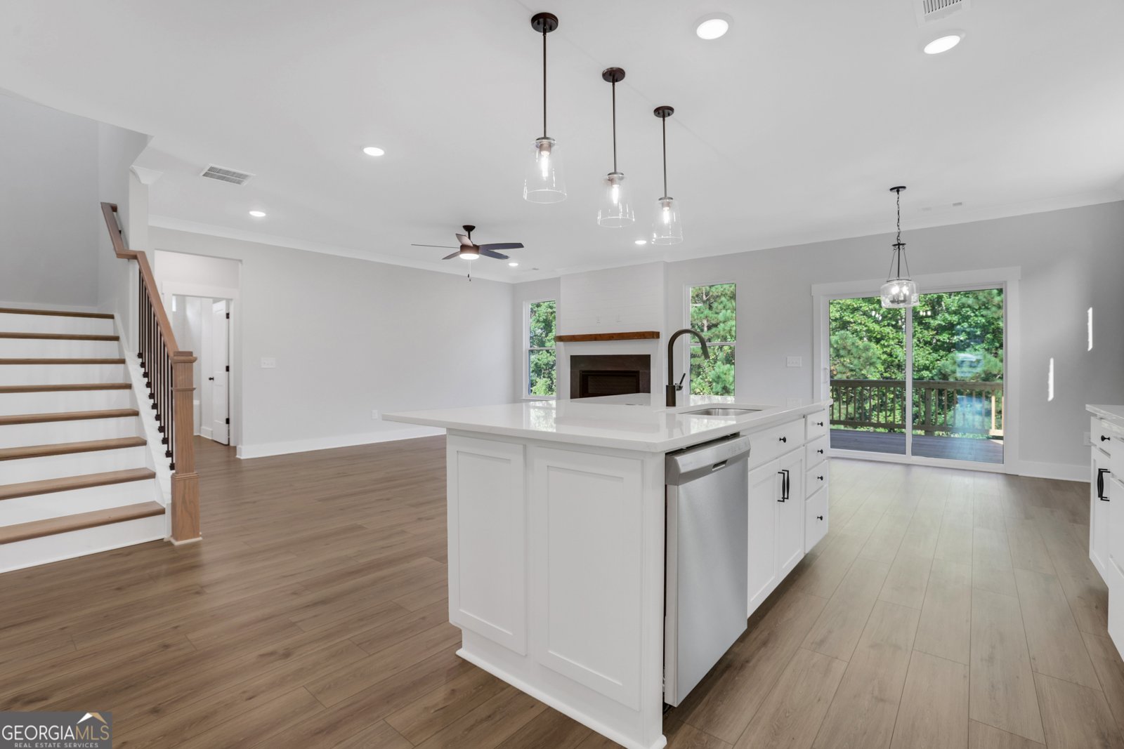 6816 Cambridge Drive Flowery Branch - 6