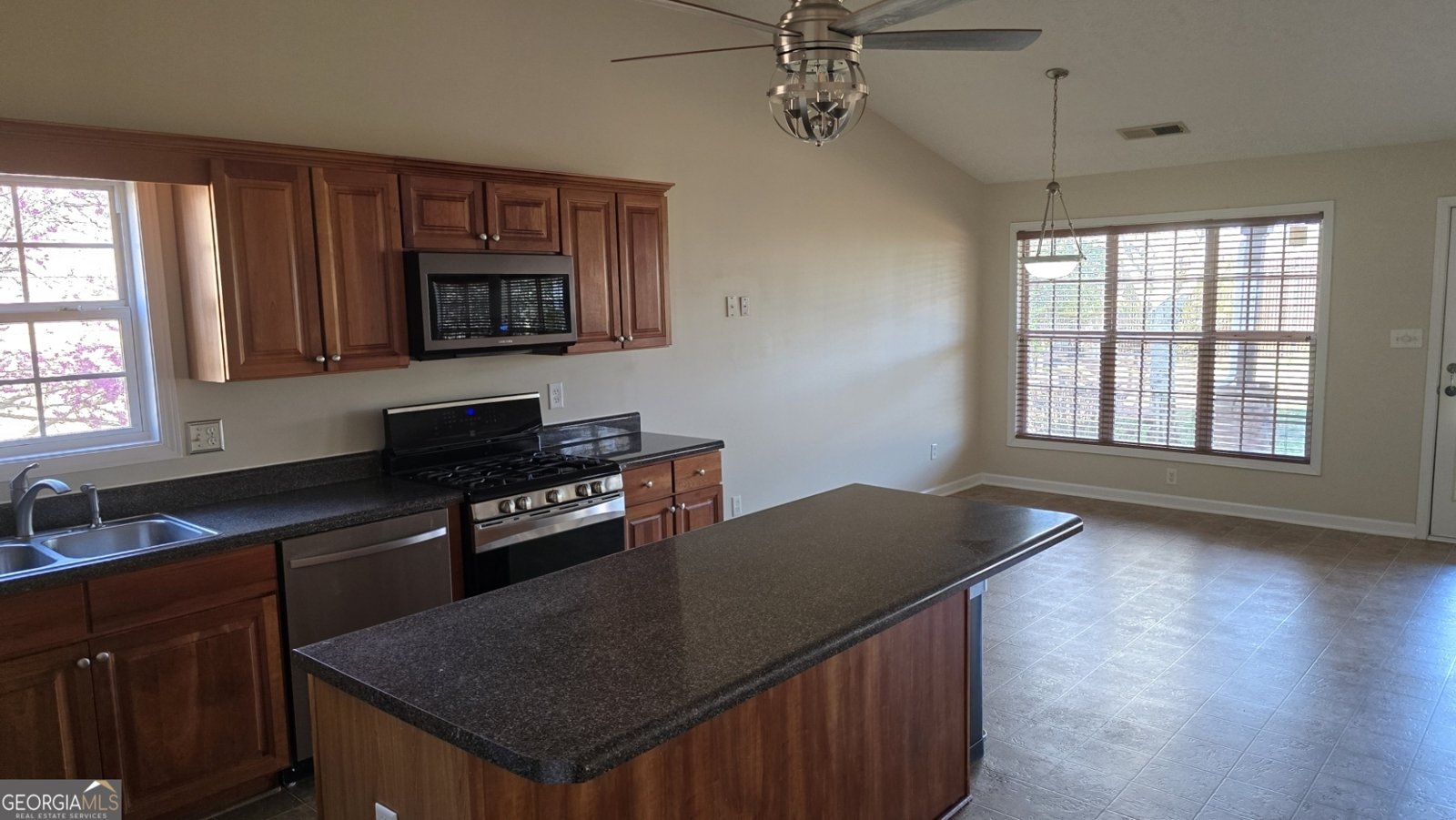 1006 Harbor View Lane McDonough - 2