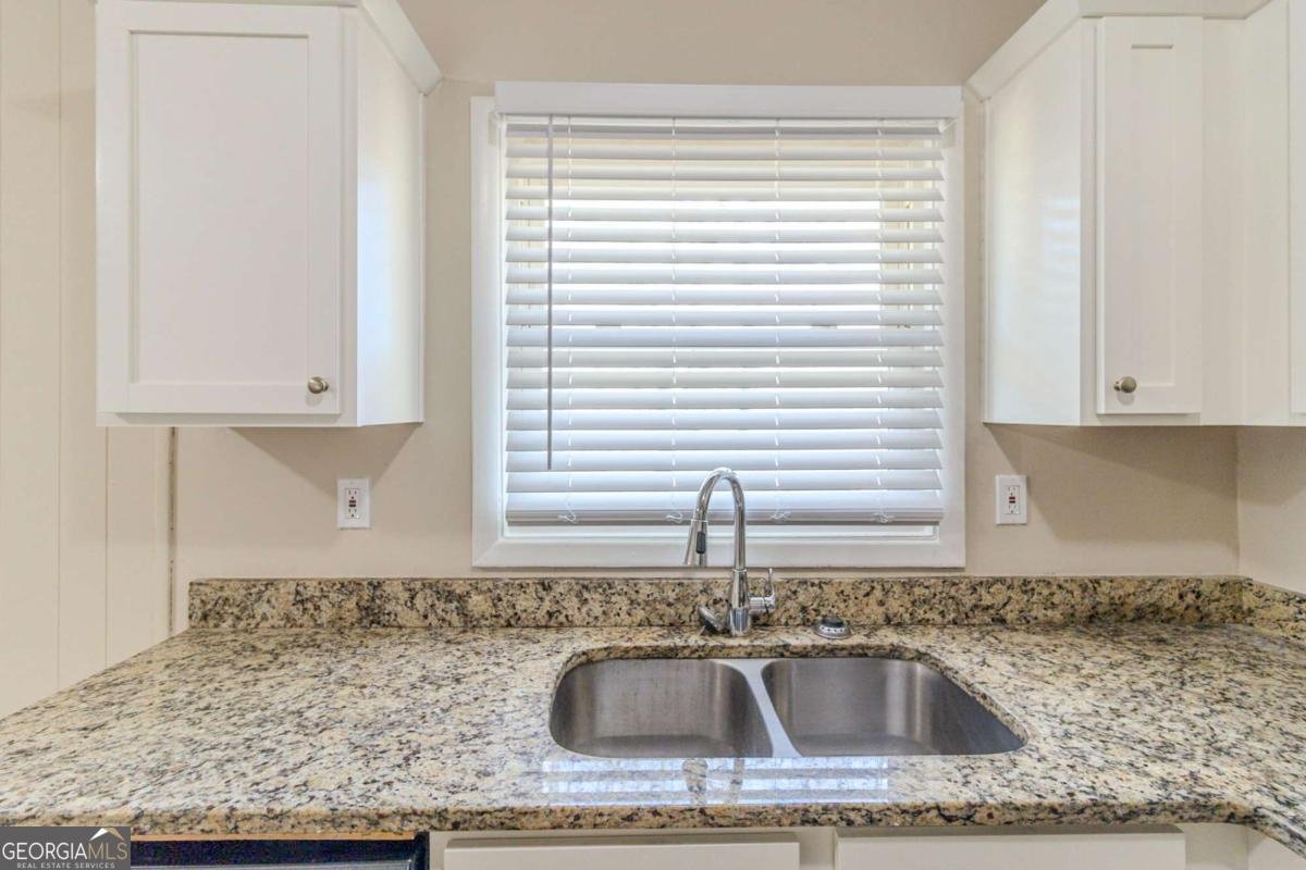 2973 Cambridge Drive Atlanta - 4