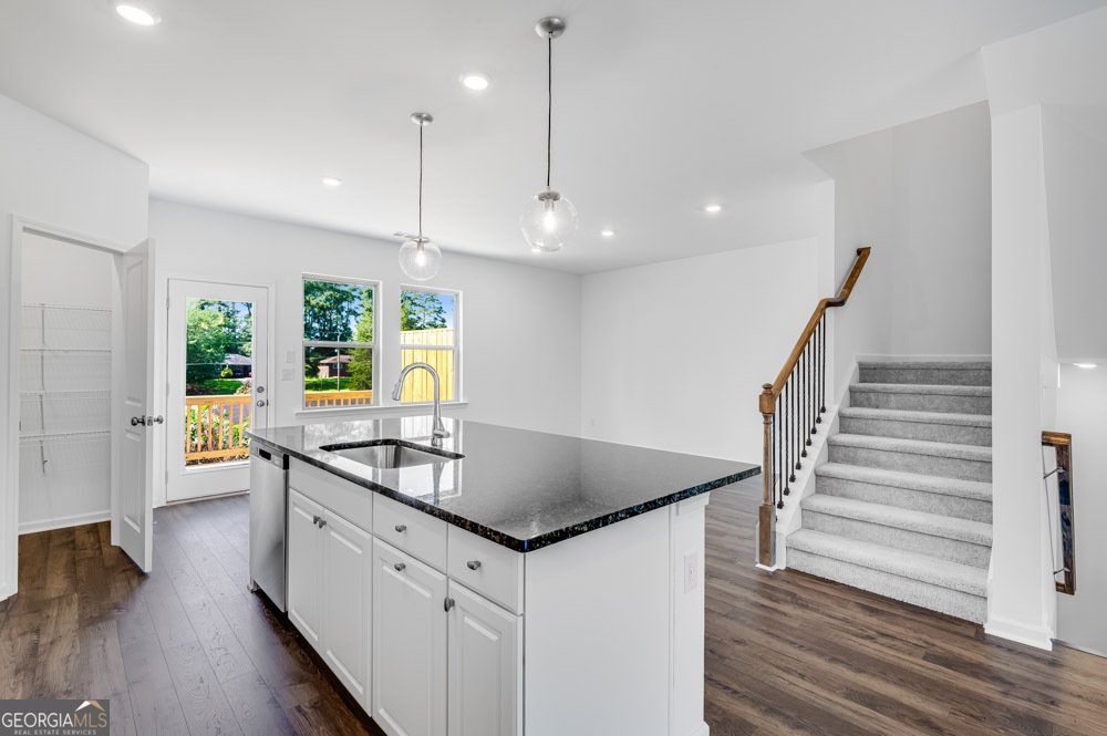 1717 Lansmere Street Marietta - 4
