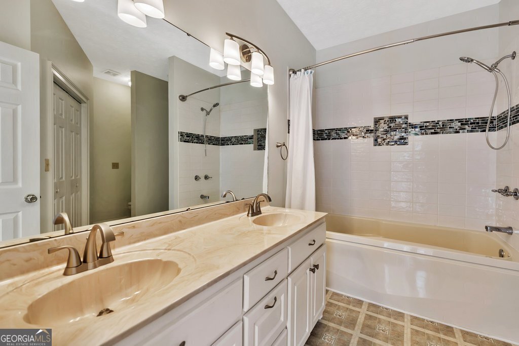 390 Lake Place Drive Lavonia - 14