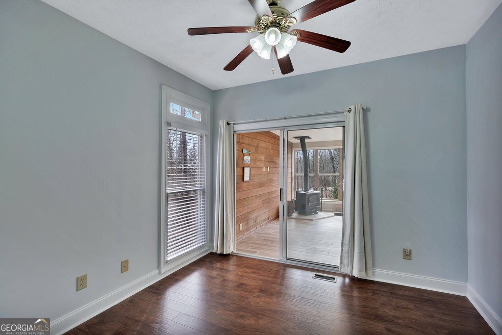390 Lake Place Drive Lavonia - 22