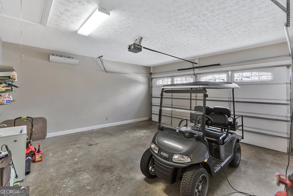 390 Lake Place Drive Lavonia - 23
