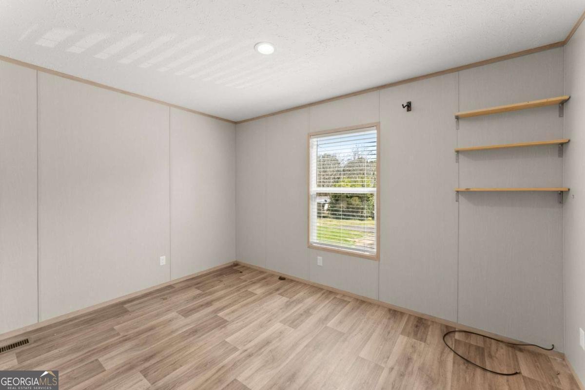 13398 Highway 53 Fairmount - 21