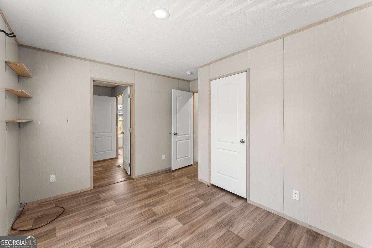 13398 Highway 53 Fairmount - 22