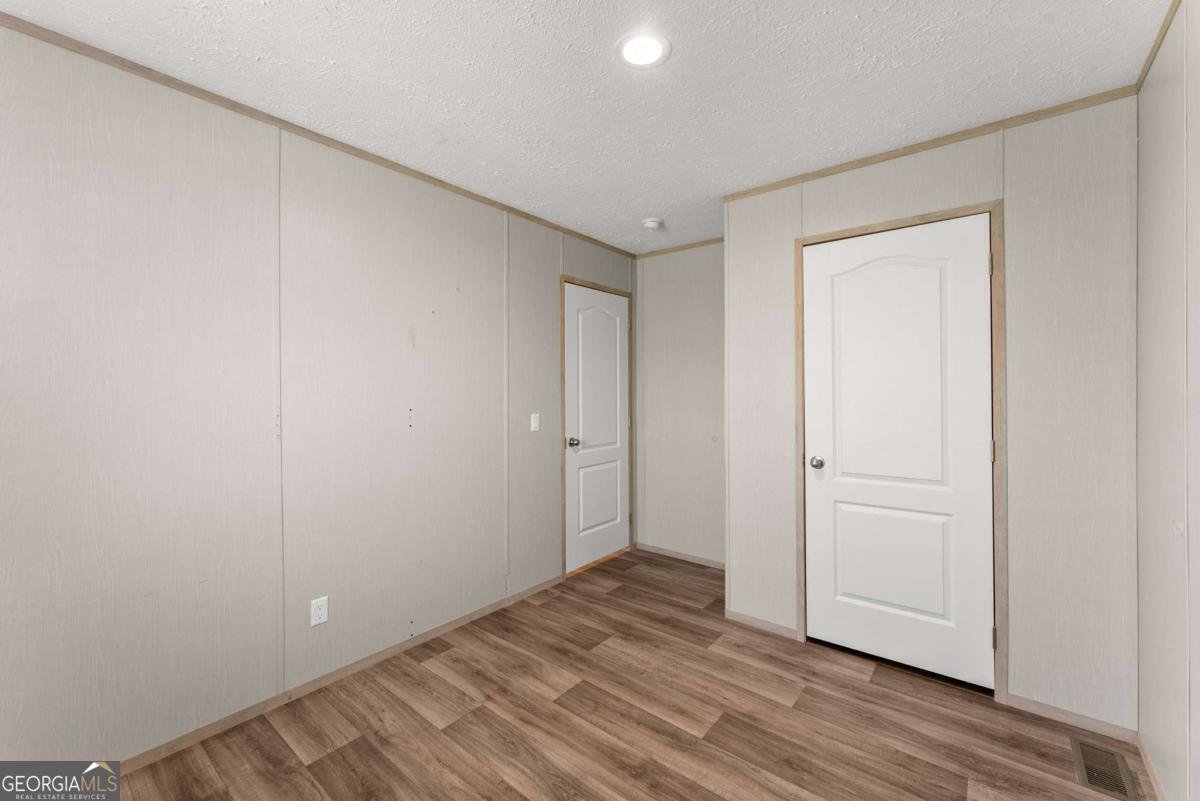 13398 Highway 53 Fairmount - 28