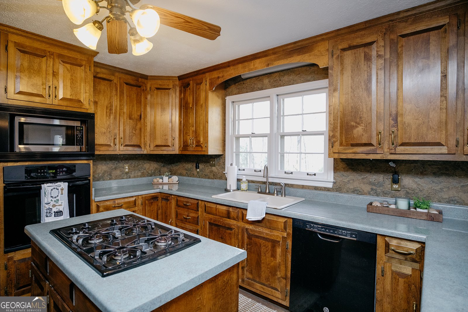 310 Sawdust Road Hull - 16