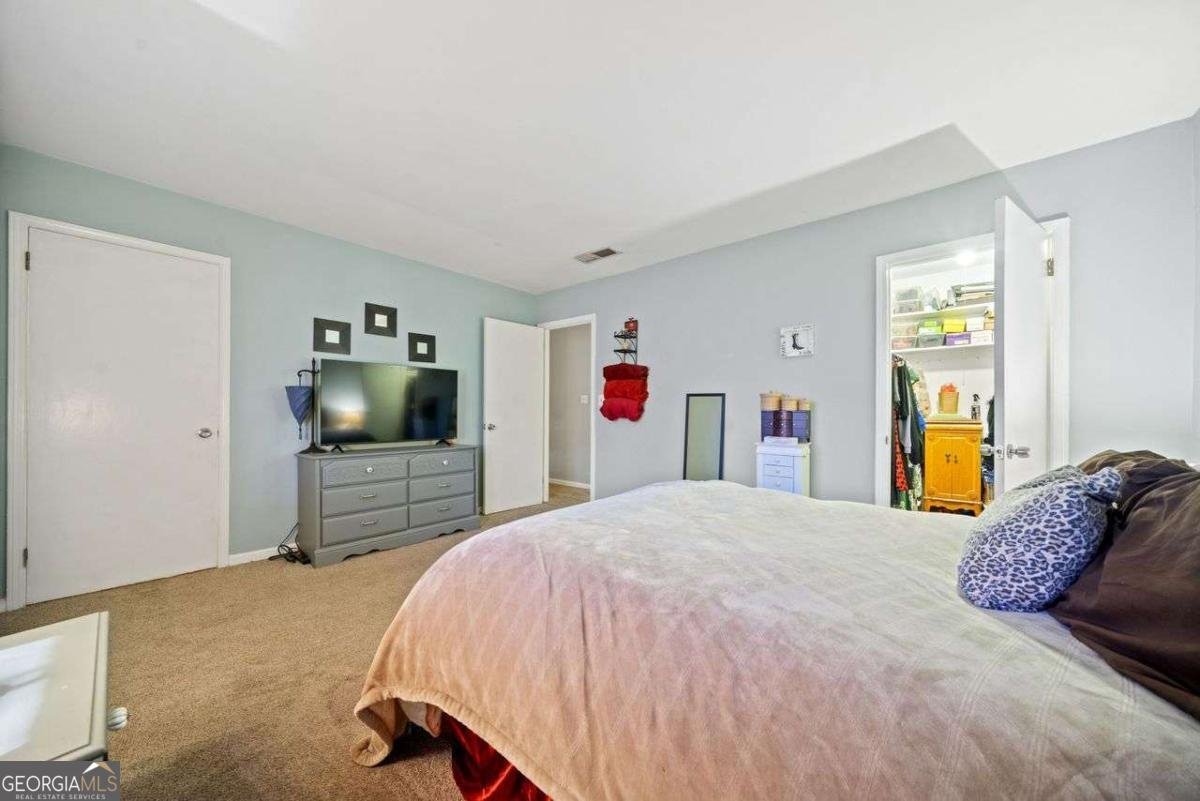 6520 Roswell Road Atlanta - 29