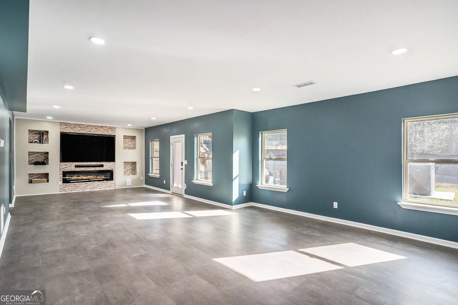 157 Donovan Avenue Locust Grove - 49