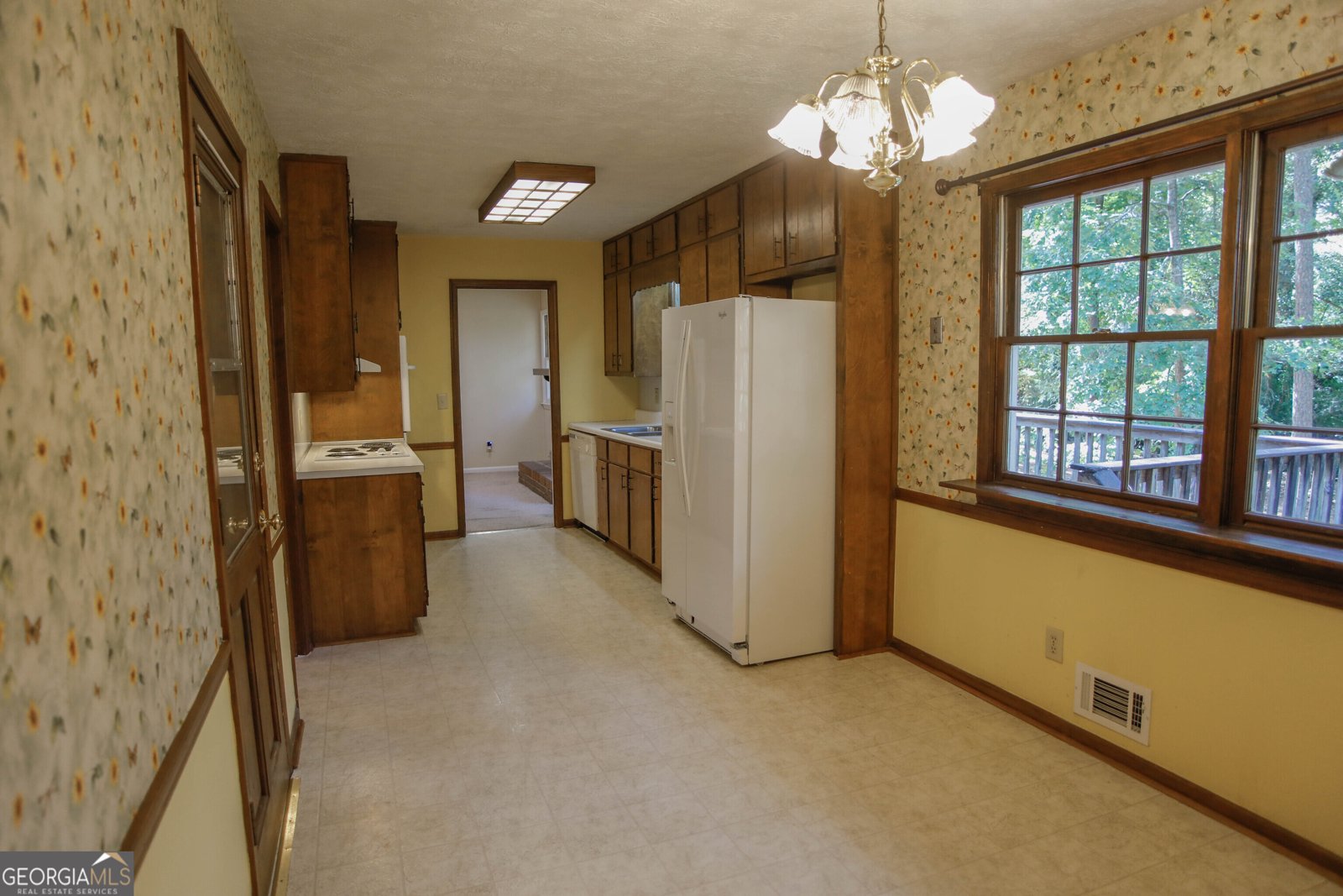 4042 Shady Circle Lilburn - 17