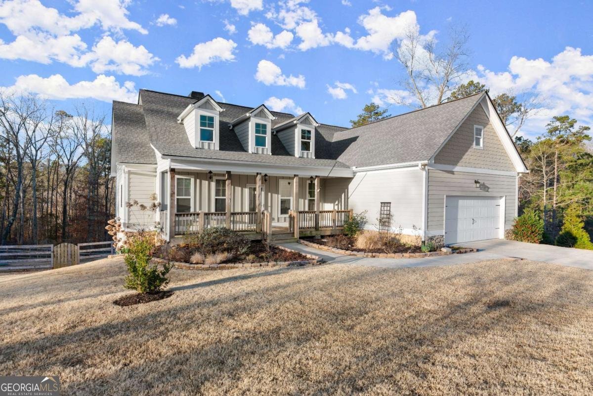 411 Spring Lake Hills White - 2