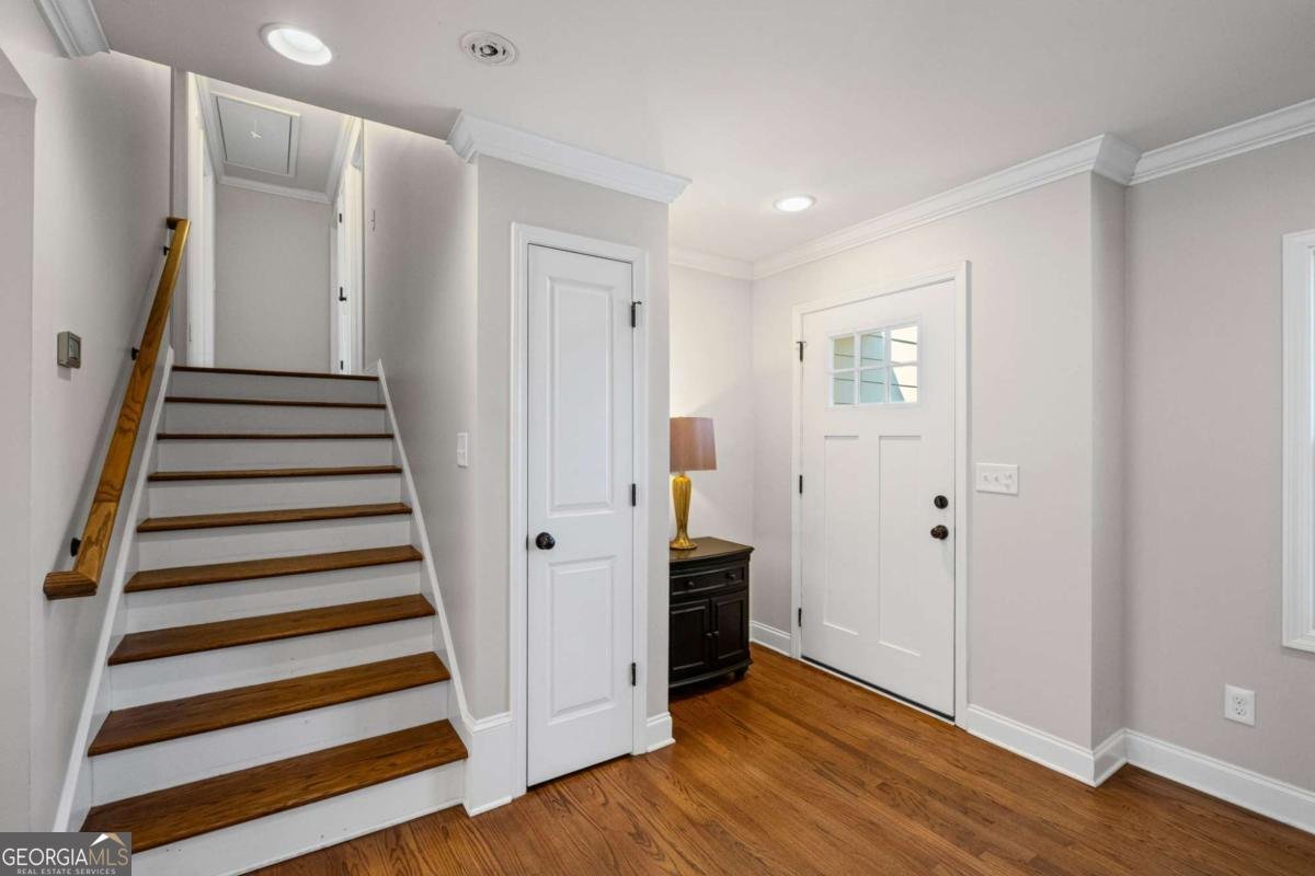 260 Mansell Circle Roswell - 10