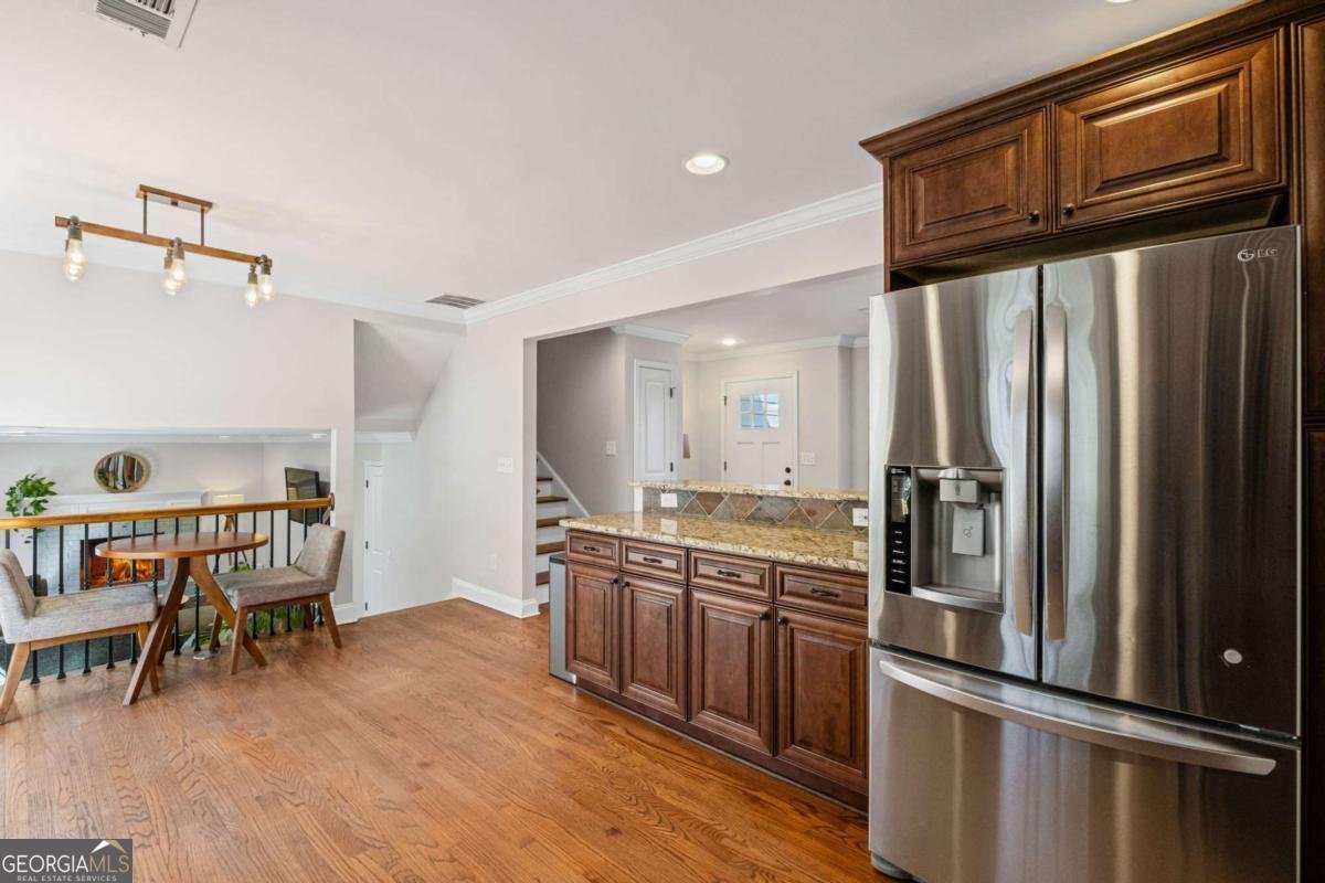 260 Mansell Circle Roswell - 16