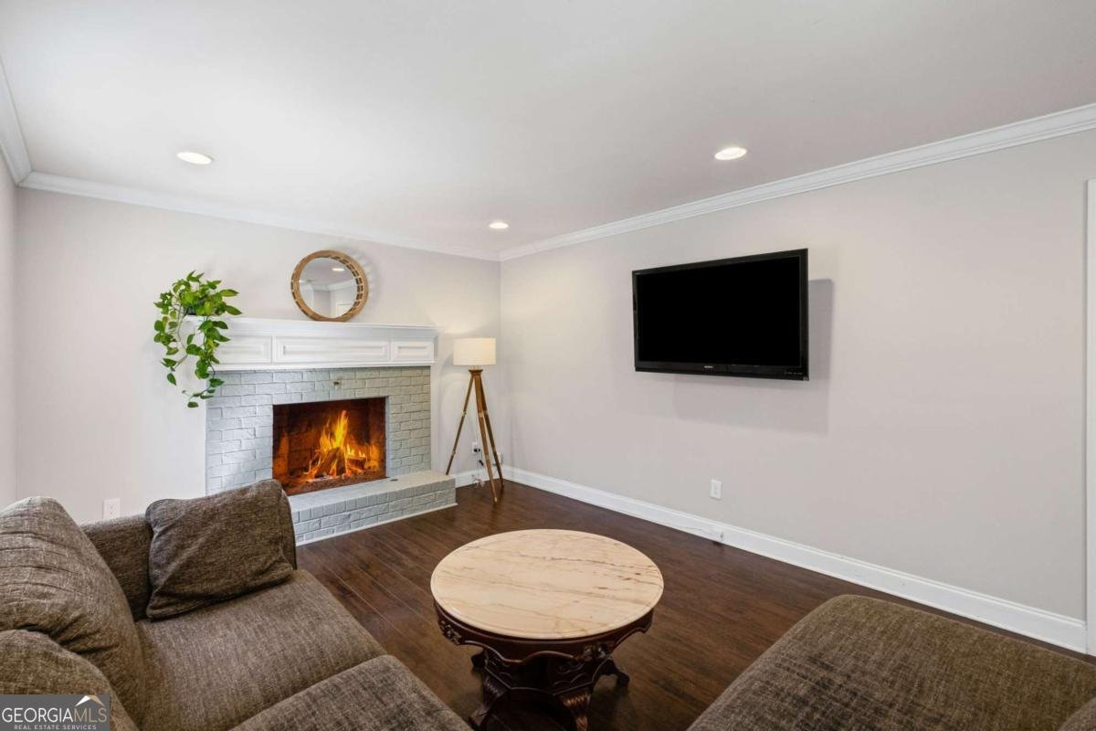 260 Mansell Circle Roswell - 20