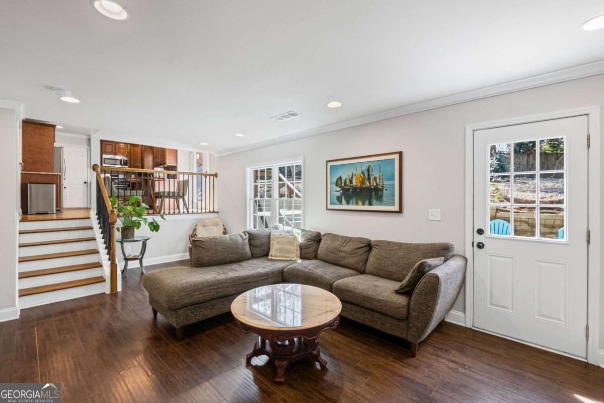 260 Mansell Circle Roswell - 22