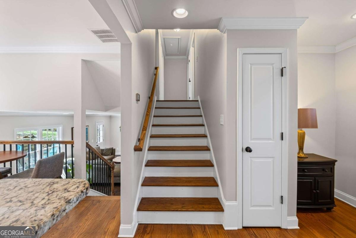 260 Mansell Circle Roswell - 8