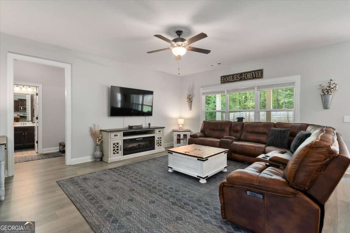 98 Woodbury Lane Hull - 3
