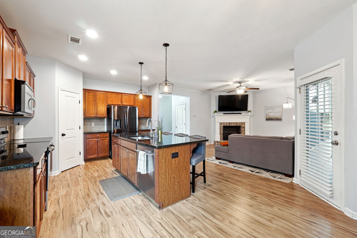 5925 Watersdown Way Flowery Branch - 11