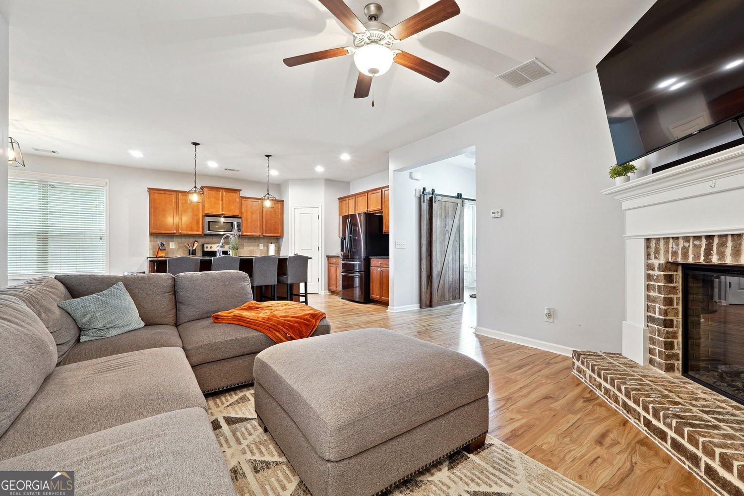 5925 Watersdown Way Flowery Branch - 15
