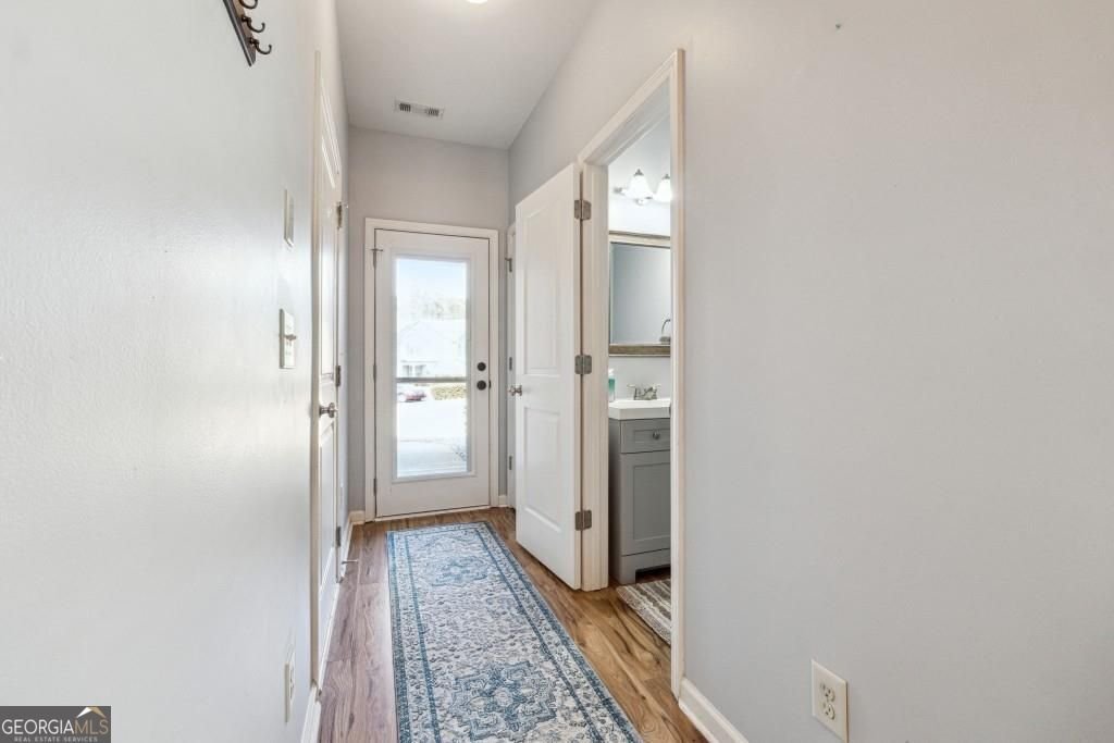 5925 Watersdown Way Flowery Branch - 16