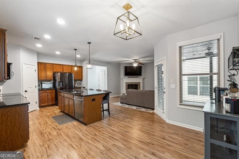 5925 Watersdown Way Flowery Branch - 8