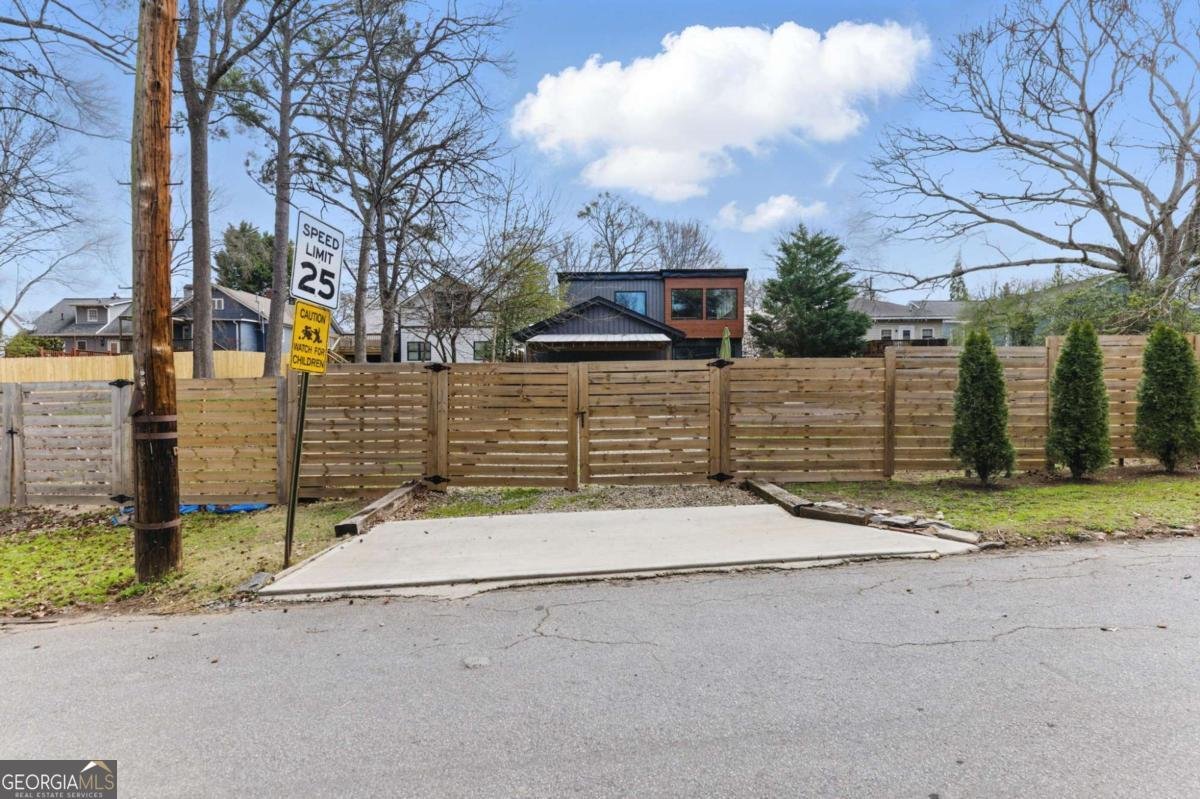 1742 Ridgeway Avenue Atlanta - 76