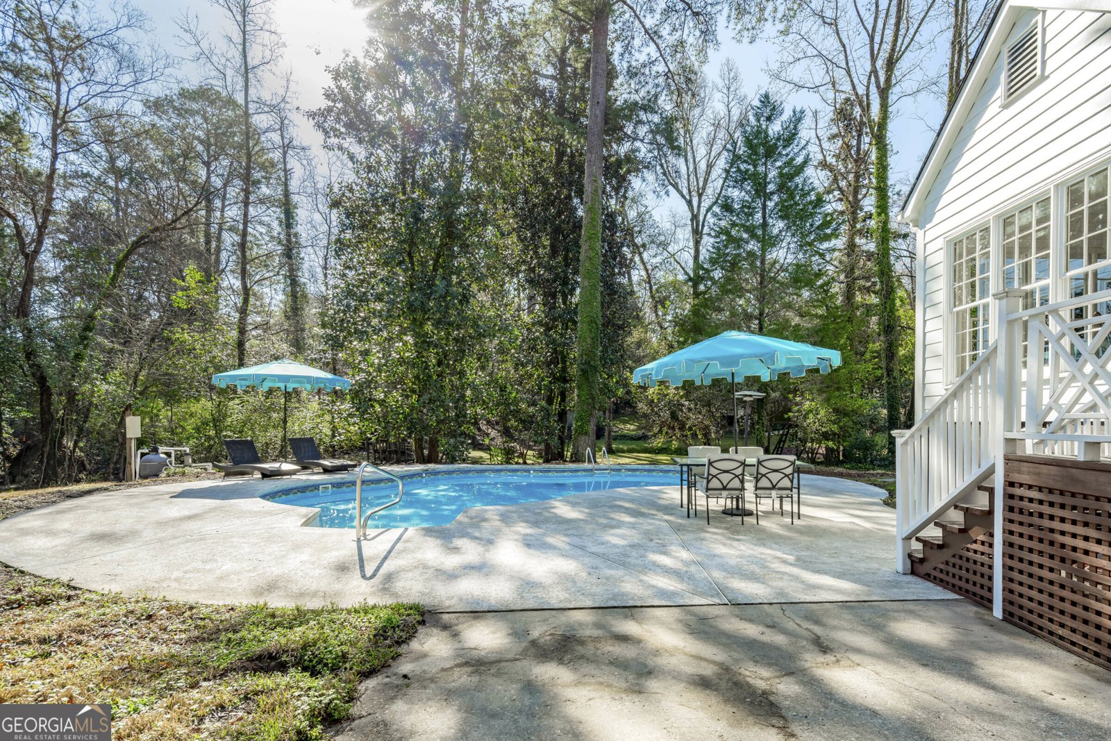 3687 Overlook Drive Macon - 26