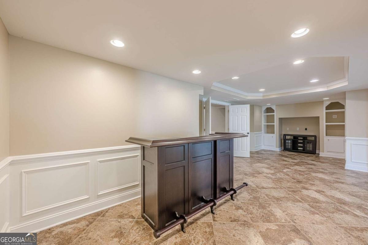 5825 LAUREL OAK Drive Suwanee - 33
