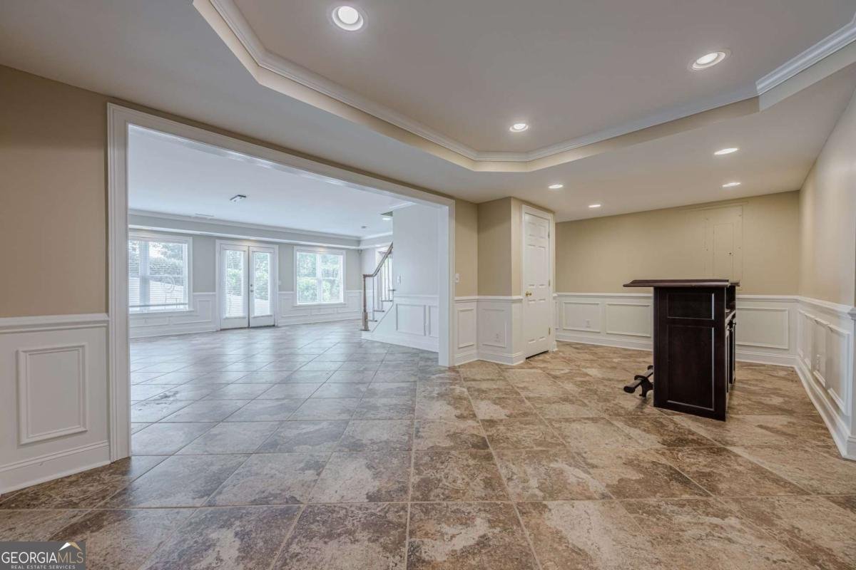 5825 LAUREL OAK Drive Suwanee - 34