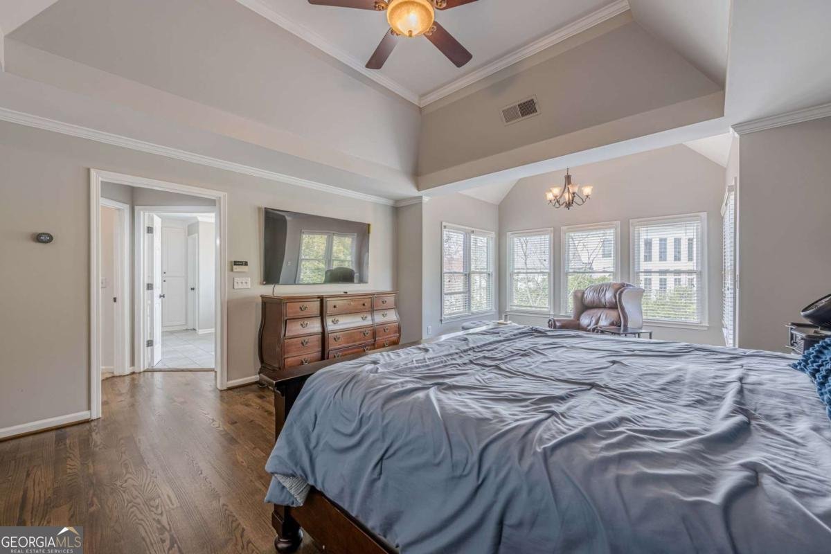5825 LAUREL OAK Drive Suwanee - 44