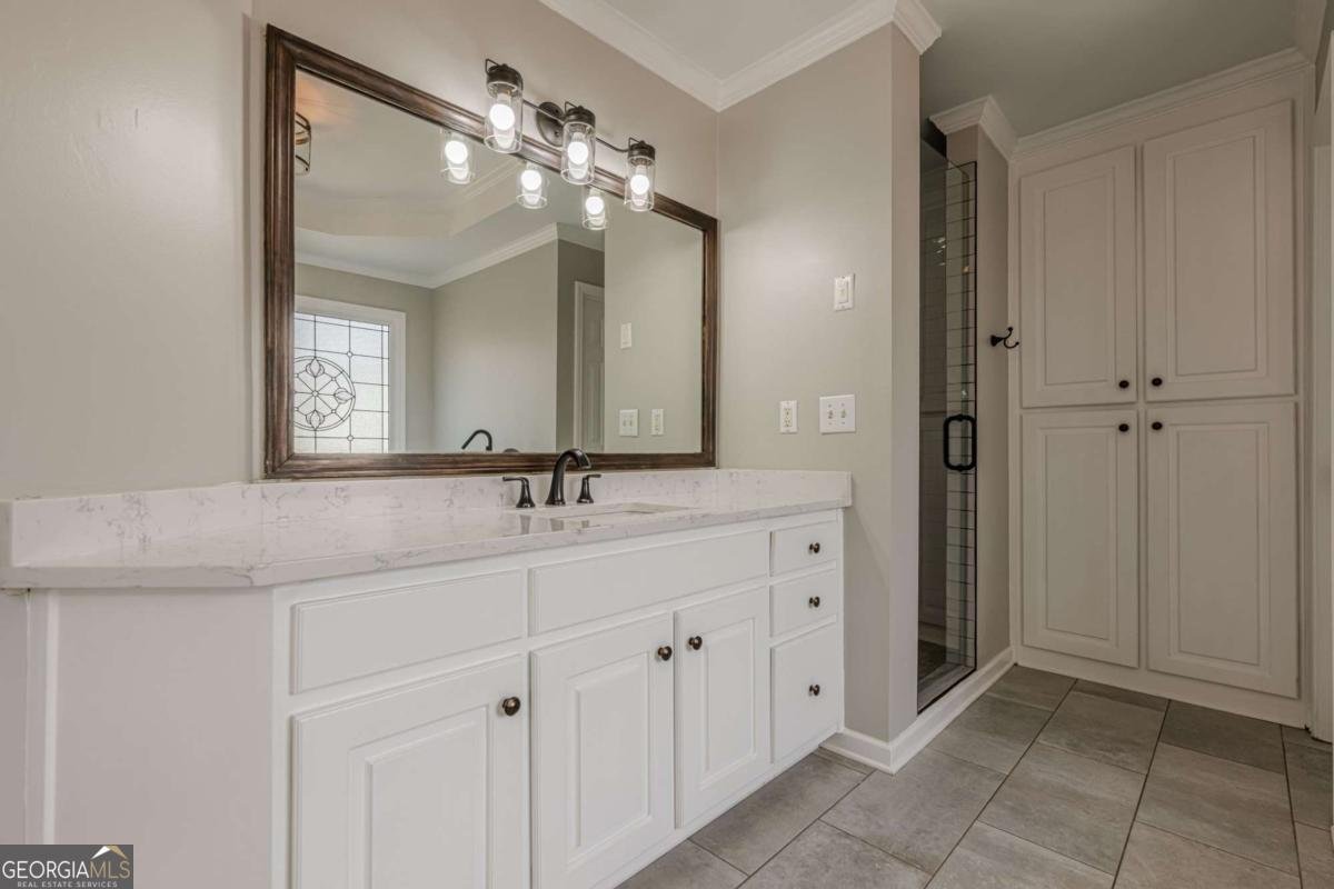 5825 LAUREL OAK Drive Suwanee - 53